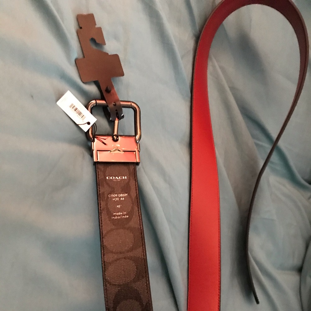 Brand new Men’s Coach belt - Picture 2 of 5
